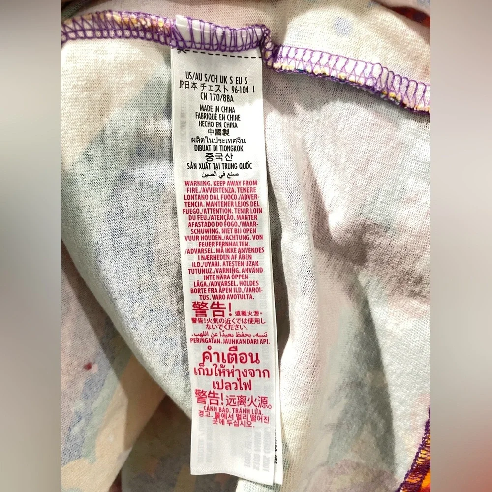 Disneyland Spirit Jersey Pride Collection Adult S Colorful Artsy Gay Day Floral - Picture 4 of 7